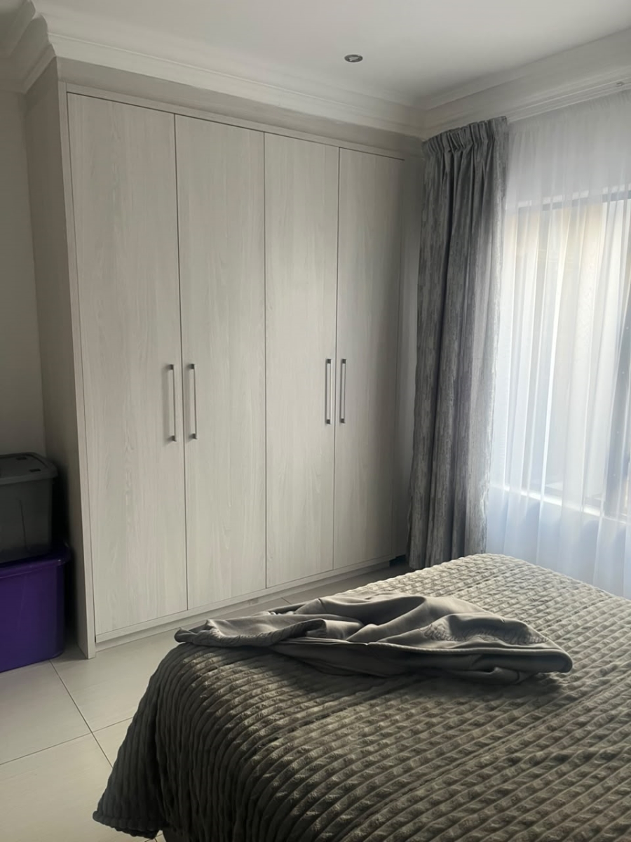4 Bedroom Property for Sale in Heuwelsig Free State